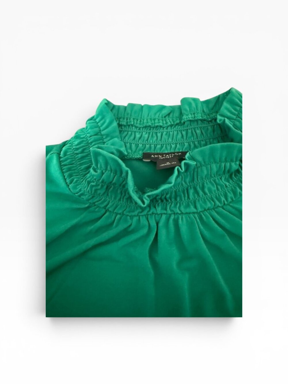 Ann Taylor Factory Women's Smocked Mock-Neck Blouse Size Medium- Emerald Green - Picture 4 of 12